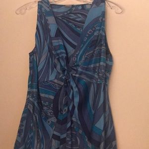 Ladies sleeveless blouse